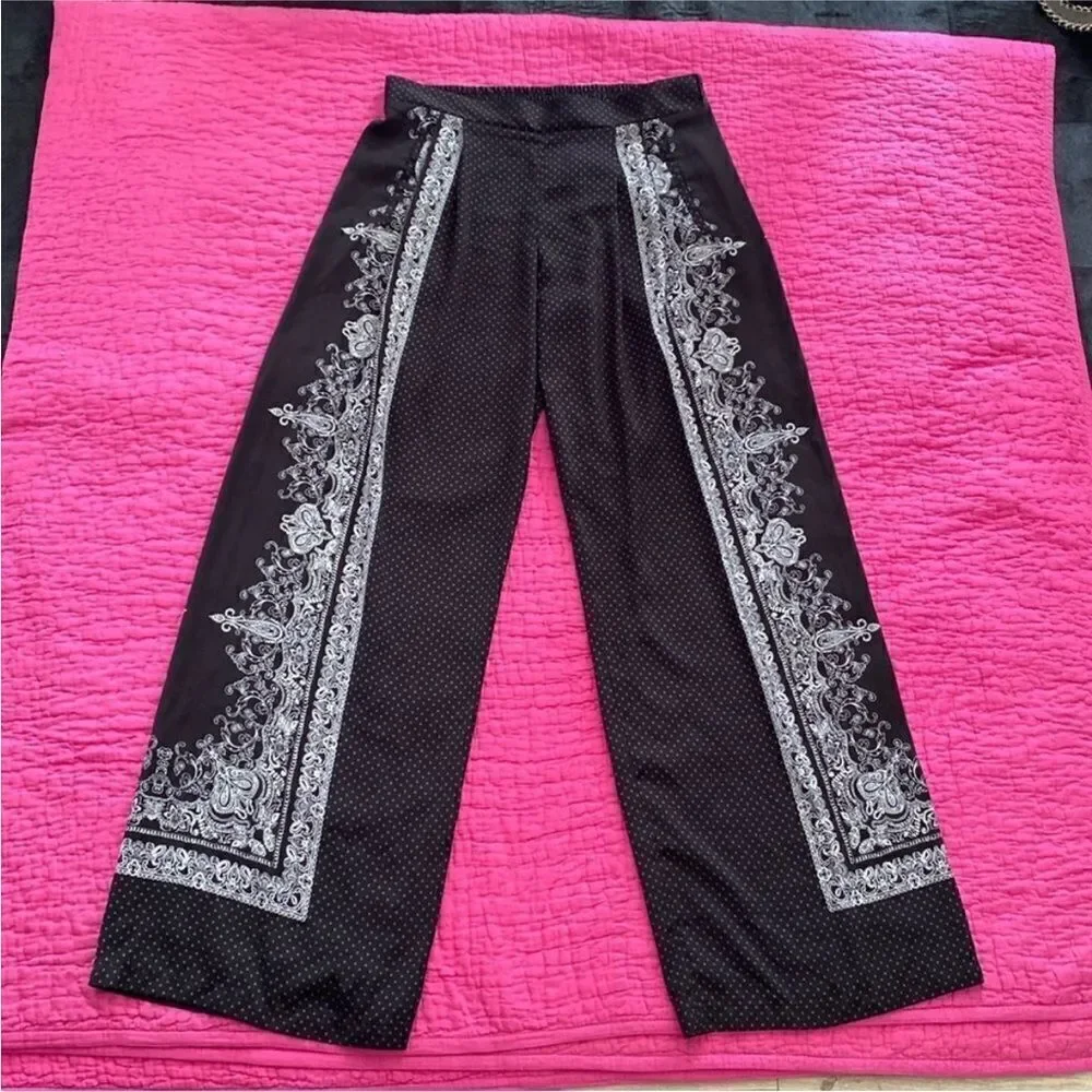Victoria’s Secret Black and White Wide Leg Pants with Paisley Accents, US2